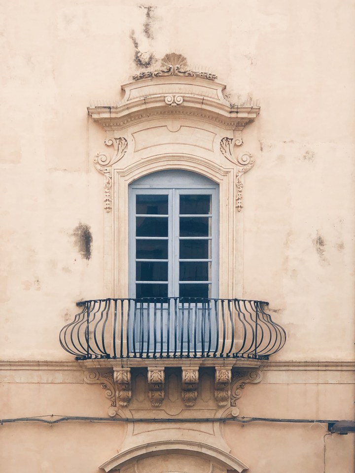 The door diaries:&nbsp;Sicily